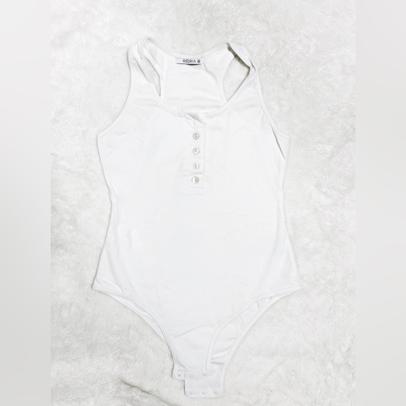 🖤🤍Brand new, never worn two Henley style bodysuits from Amazon - Picture 3 of 3